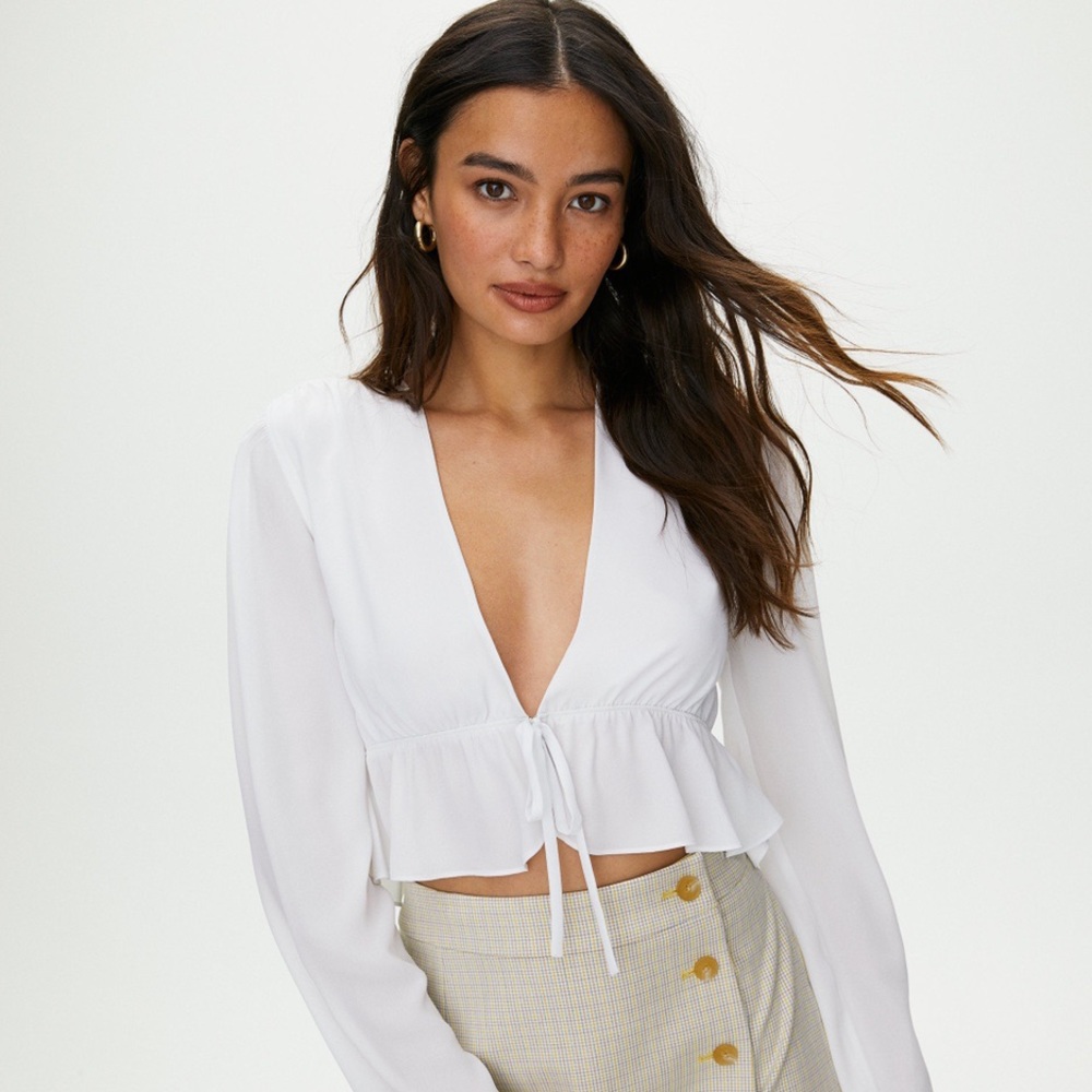 NWT aritzia cropped tie front blouse S